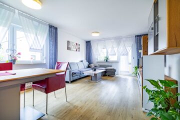 Große, helle Wohnung mit Balkon in Emmendingen, 79312 Emmendingen, Etagenwohnung
