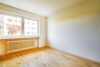 Sofortbezug! 3-Zimmer-Wohnung mit Balkon und Stellplatz in ruhiger Lage von Umkirch - Schlafzimmer