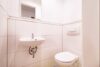 Grünes Wohnglück im Rieselfeld – 3-Zimmer-Gartenwohnung mit Charme - Gäste-WC