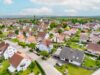 Sehr gepflegte 3-Zi Wohnung mit Balkon und 2 Parkplätzen. Ideal als Kapitalanlage oder Eigennutzung - Naturnah leben