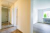 Sofortbezug! 3-Zimmer-Wohnung mit Balkon und Stellplatz in ruhiger Lage von Umkirch - Flur