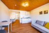 Sofortbezug 2-Zimmer-Wohnung mit Balkon - Freiburg Stühlinger - Wohn-/Kochbereich