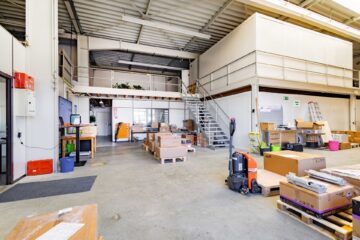 Großes Lager mit Büros & großer Außenfläche. Flexibel nutzbar., 79346 Endingen am Kaiserstuhl, Lager