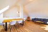 SOFORTBEZUG: Zentrale 4-Zimmer-Dachgeschosswohnung in Emmendingen - Wohn-Esszimmer - 4-Zi.-Whg.