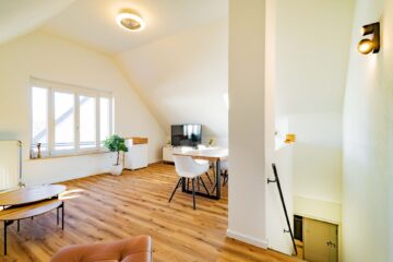 SOFORTBEZUG: Zentrale 4-Zimmer-Dachgeschosswohnung in Emmendingen, 79312 Emmendingen, Dachgeschosswohnung