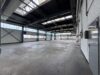 Attraktive Lagerhalle mit Büro- und Sozialräumen – Gewerbegebiet Über der Elz - Halle
