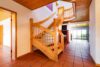 Großzügiges Wohnhaus mit Gewerbeeinheit, 1.788 m² Traumgrundstück & Gartenidylle mit Teich - Diele