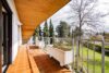Großzügiges Wohnhaus mit Gewerbeeinheit, 1.788 m² Traumgrundstück & Gartenidylle mit Teich - Balkon