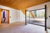Großzügiges Wohnhaus mit Gewerbeeinheit, 1.788 m² Traumgrundstück & Gartenidylle mit Teich - Schalfzimmer