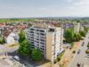 Exklusives Penthouse mit großzügigen Dachterrassen, Sauna und Panoramablick über den Kaiserstuhl - Luftaufnahme Haus