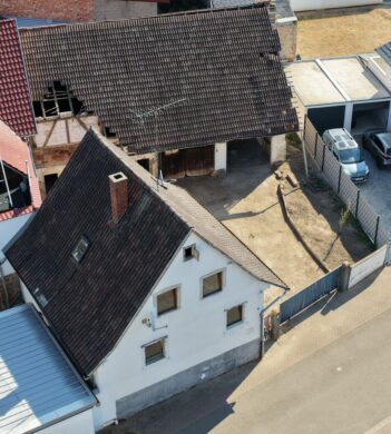 Ideales Sanierungsobjekt mit Nebengebäude auf ca. 437 m² Grundstück, 79336 Herbolzheim / Wagenstadt, Einfamilienhaus